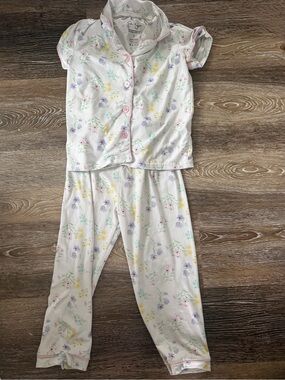 Jessica Simpson Girls Floral Short-Sleeve Pajama Set - White with Pastel Flowers